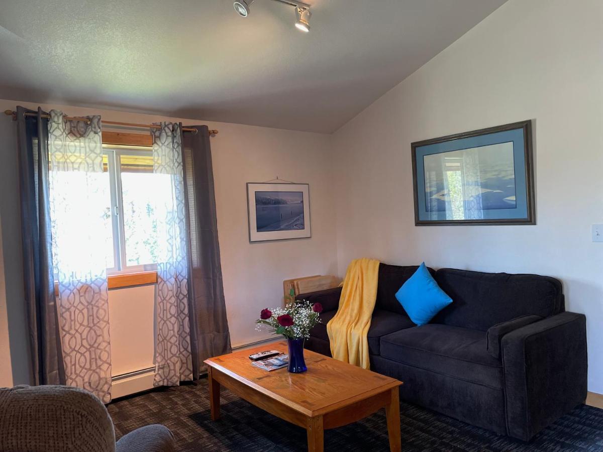 Salmon Catcher Lodge Кенай Екстериор снимка