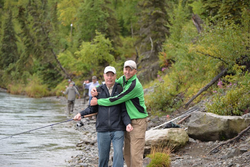 Salmon Catcher Lodge Кенай Екстериор снимка