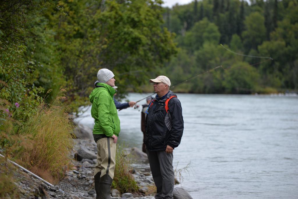 Salmon Catcher Lodge Кенай Екстериор снимка