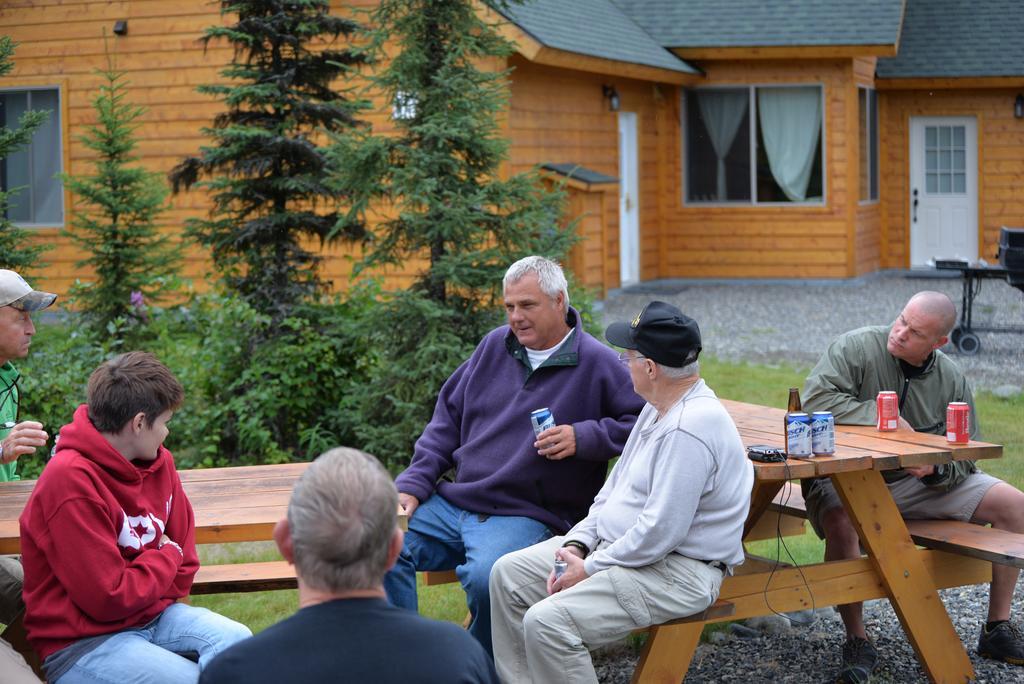 Salmon Catcher Lodge Кенай Екстериор снимка